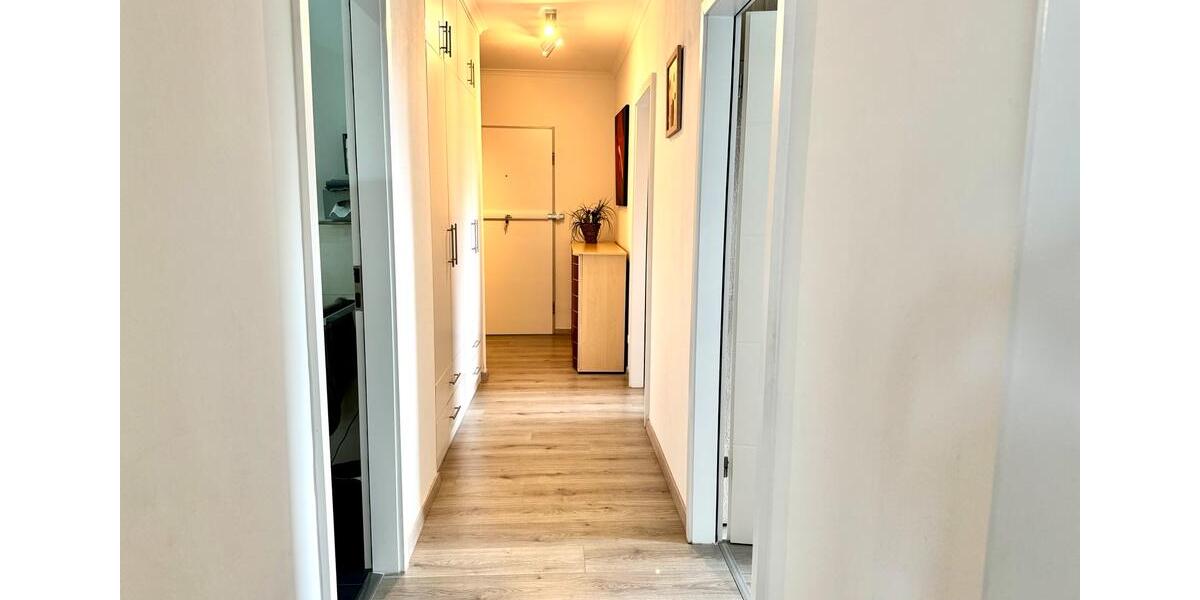 Etagenwohnung Köln Lindenthal - 3 Zimmer, 82 m&sup2;, 319.000&euro; | Angebot:26690216