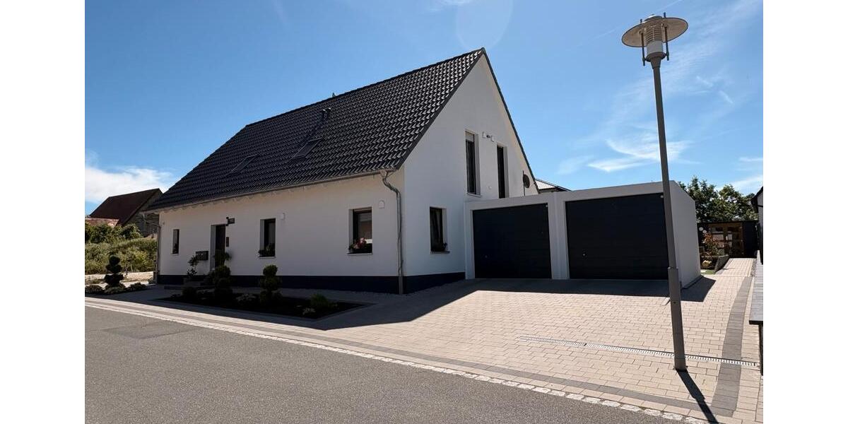 Mehrfamilienhaus, Wohnhaus Höchstadt an der Aisch - 8 Zimmer, 193 m&sup2;, 899.000&euro; | Angebot:26846671