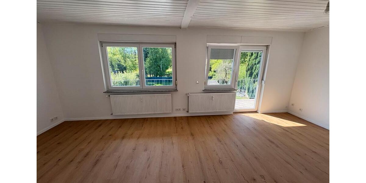 Etagenwohnung Saarlouis - 2 Zimmer, 95 m&sup2;, 900&euro; | Angebot:26393223