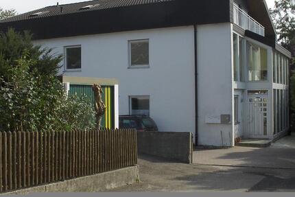 Erdgeschoß 3 Zimmer mit Wohnküche und Speis 122 qm + 2 UG-R 3 zimmer