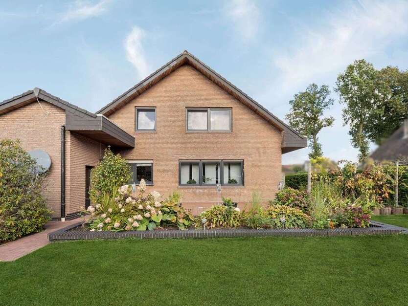Haus zum Kaufen in Saterland 300.000 € 160 m²