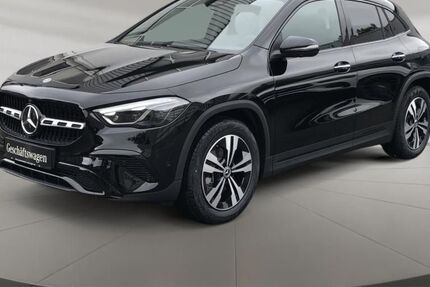 Mercedes-Benz GLA 180 5.684 km 39.779 &euro; Heilbronn 74072