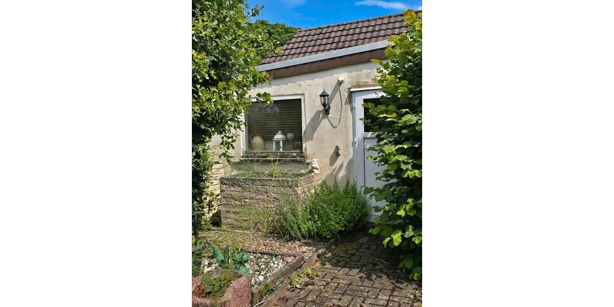 Einfamilienhaus Bad Arolsen - 5 Zimmer, 150 m&sup2;, 340.000&euro; | Angebot:27112574