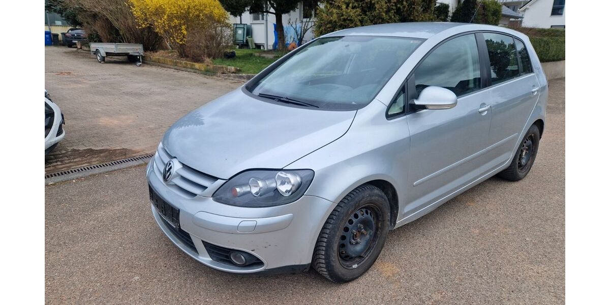 VW Golf 162.000 km 2.500 &euro; Langenbrettach 74243
