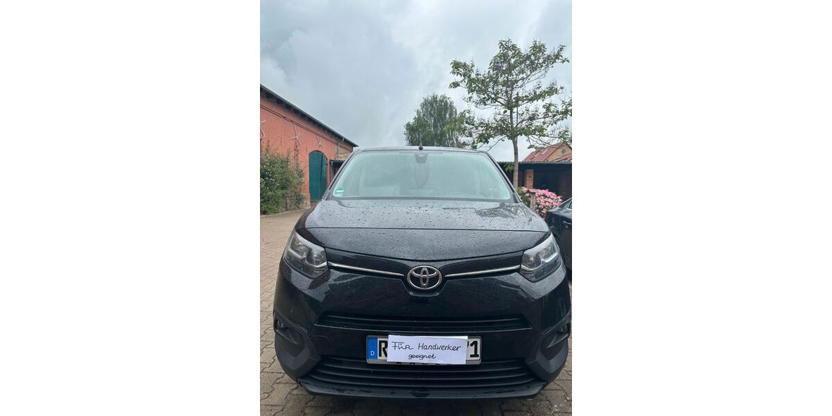 Toyota Proace City 50.000 km 18.000 &euro; Lychen 17279