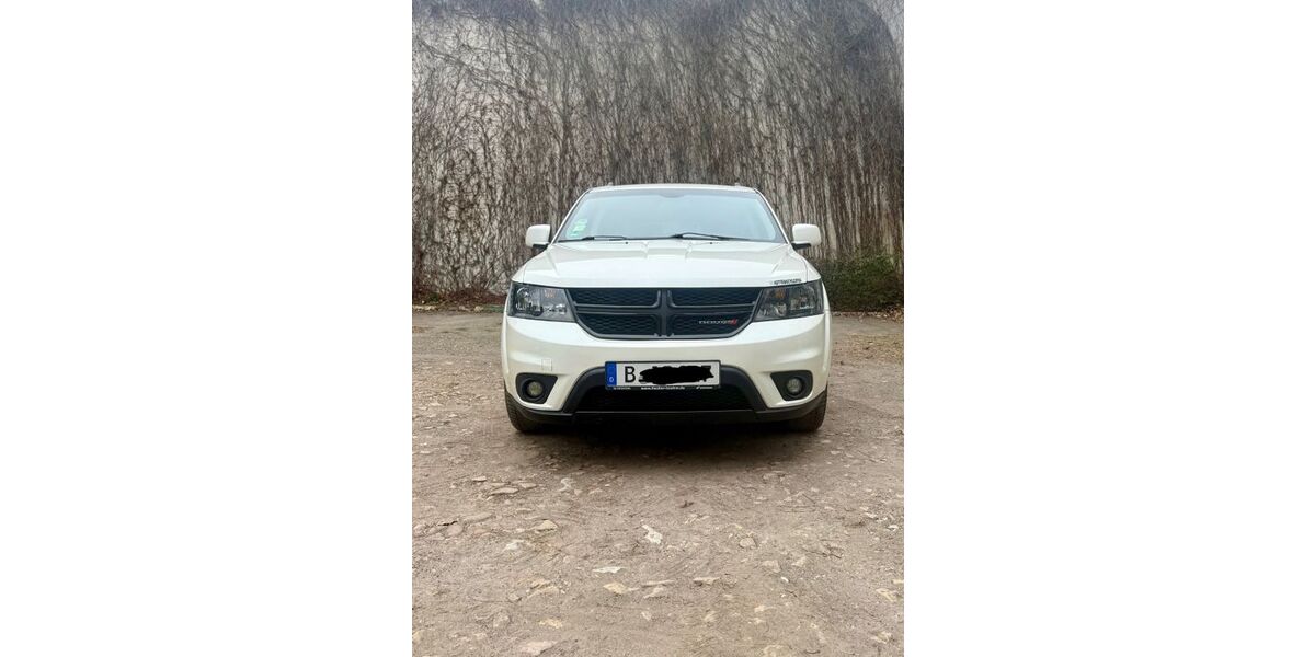 Dodge Journey 106.000 km 9.500 &euro; Berlin 13347