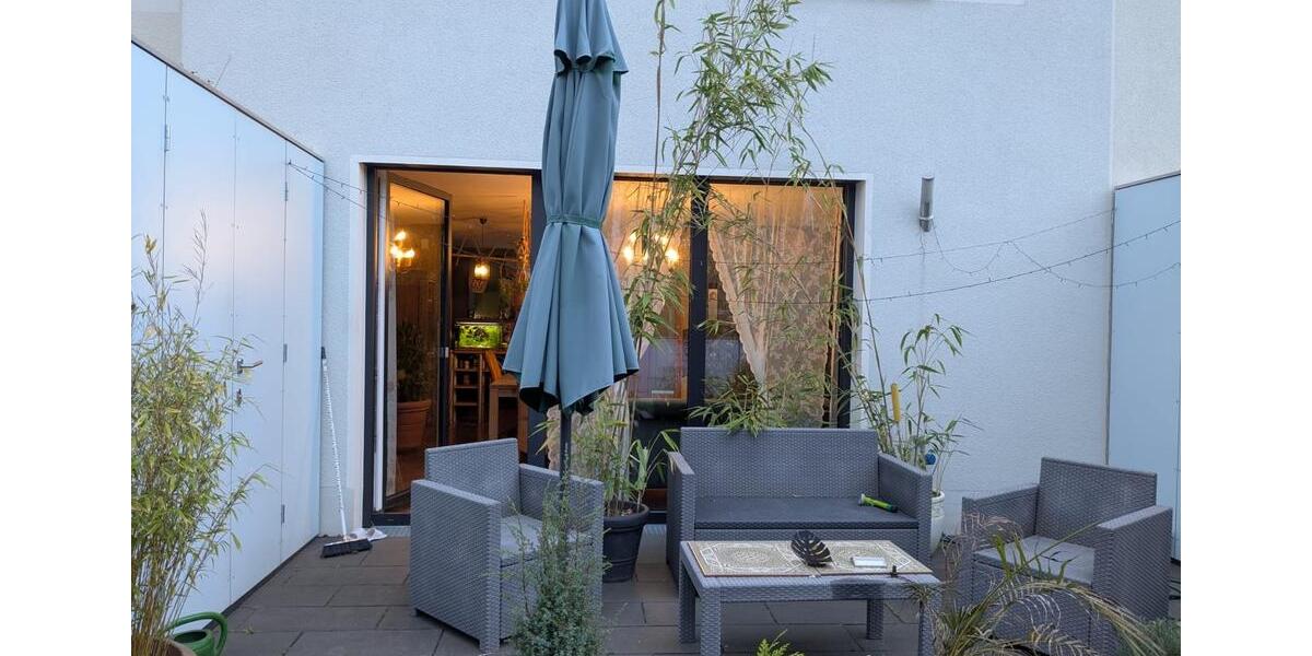 Schönes und modernes Reihenhaus - sehr energieeffizient (A KfW 5.5 zimmer