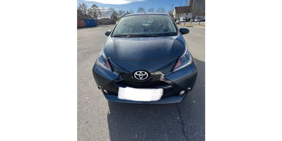 Toyota Aygo (X) 68.130 km 7.500 &euro; Hannover 30419