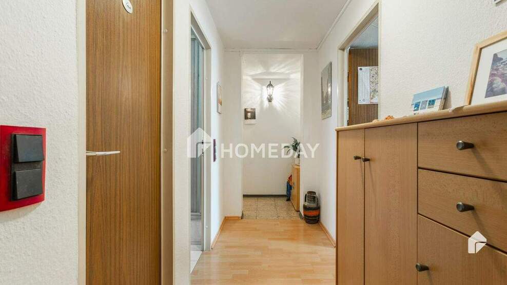 Ruhige Lage! DG-Wohnung mit 4 Zimmern, EBK und Keller 4 zimmer