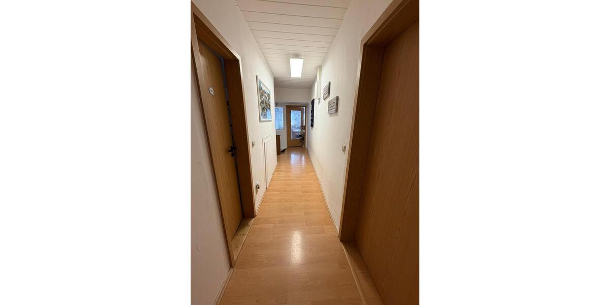 Etagenwohnung Seebach - 3 Zimmer, 75 m&sup2;, 490&euro; | Angebot:26169256