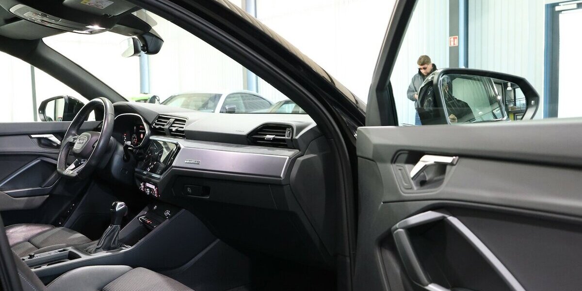 Audi Q3 40 TDI QUATTRO S-LINE SPORT BLACK MATRIX-LED 172.000 km 27.444 &euro; Hamm 59077