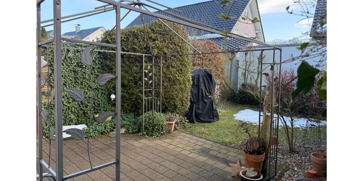 Reihenhaus Schloß Holte-Stukenbrock Stukenbrock - 5 Zimmer, 148 m&sup2;, 1.495&euro; | Angebot:25057876