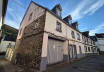 Haus zum Kaufen in Winningen 435.000 € 212 m²