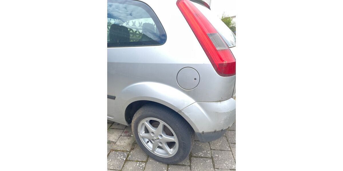 Ford Fiesta 187.000 km 670 &euro; Albbruck 79774