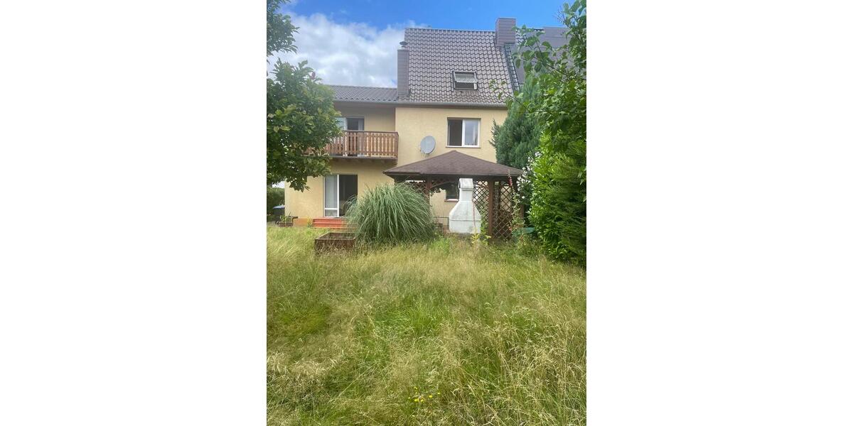 Reihenhaus Holzminden - 6.5 Zimmer, 178 m&sup2;, 280.000&euro; | Angebot:27115096