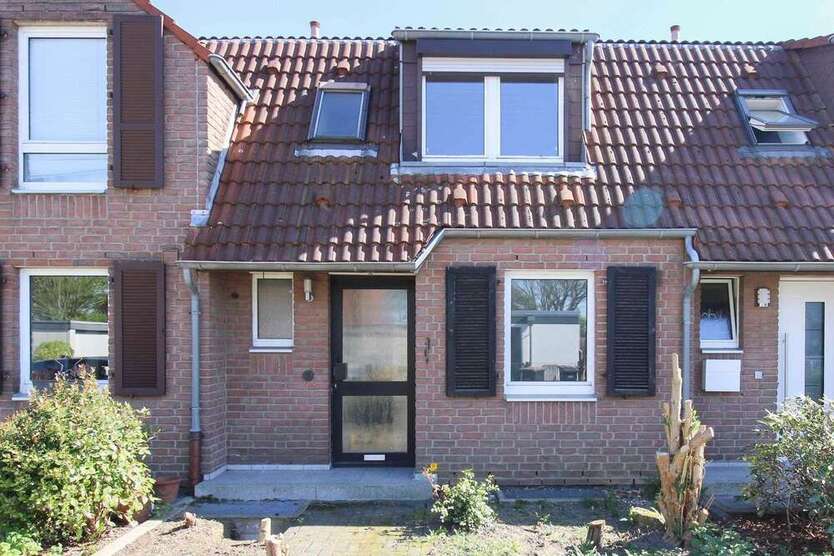 Haus zum Kaufen in Köln 399.000 € 107.15 m²