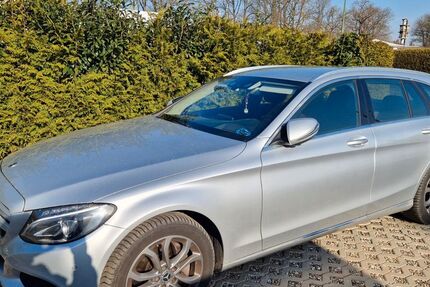 Mercedes-Benz C 250 217.000 km 15.400 &euro; Hamburg 22089