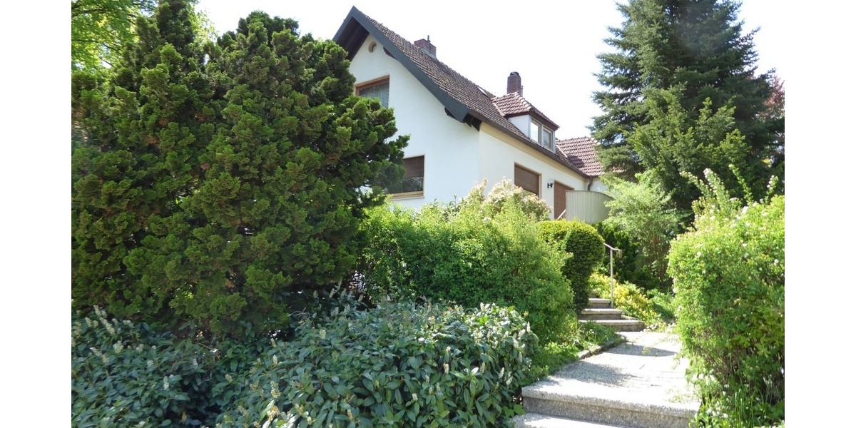 IN GROSSZÜGIGER ALLEINLAGE DIE EIGENEN IDEEN VERWIRKLICHEN!!! - Einfamilienhaus Stegaurach | Angebot:26023620