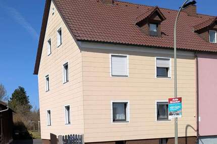 Haus zum Kaufen in Waldsassen 170.000 € 146 m² 9 zimmer