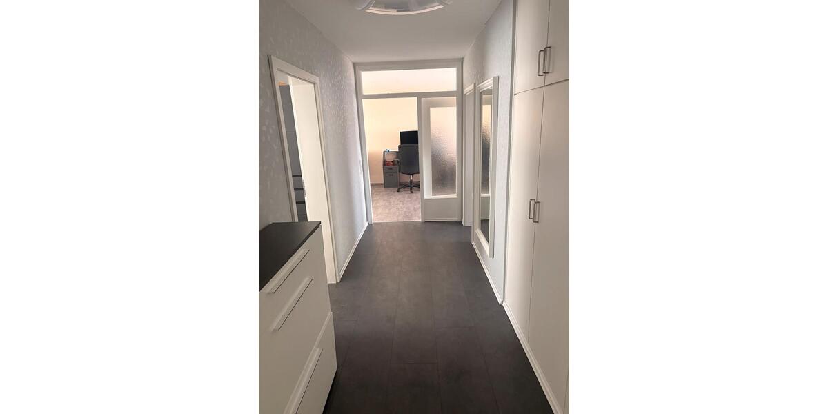 Etagenwohnung Bad Arolsen - 3 Zimmer, 92 m&sup2;, 188.000&euro; | Angebot:27165680