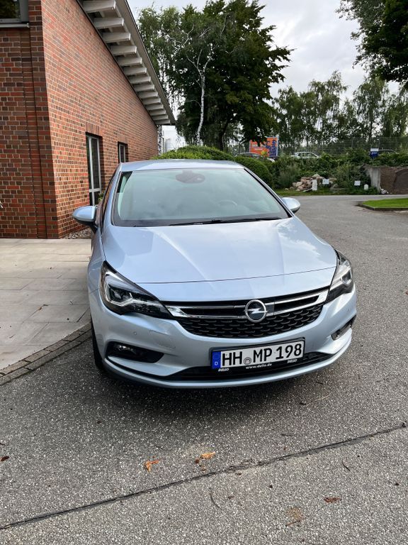 Opel Astra 85.000 km 12.450 € Hamburg 22083