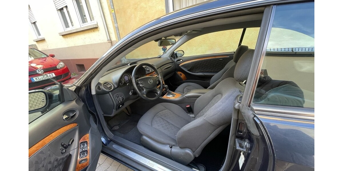 Mercedes-Benz CLK 200 173.000 km 5.199 € Kaiserslautern 67657