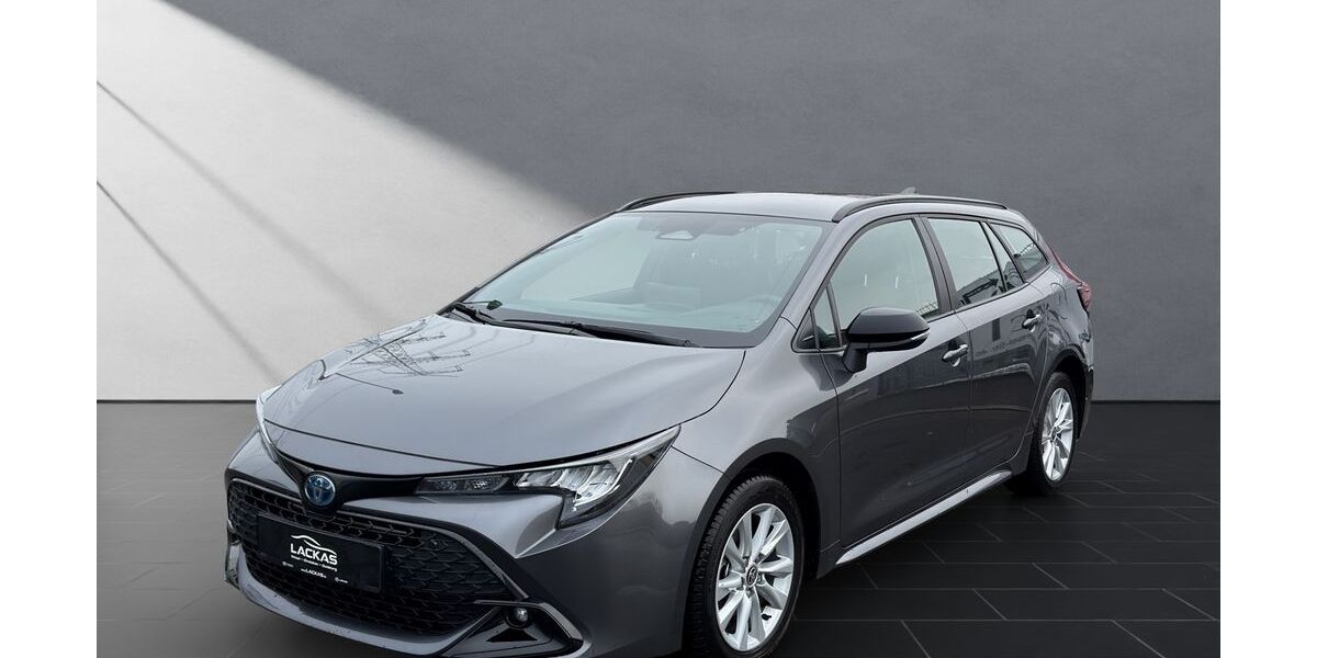 Toyota Corolla 19.663 km 26.450 &euro; Wesel 46485