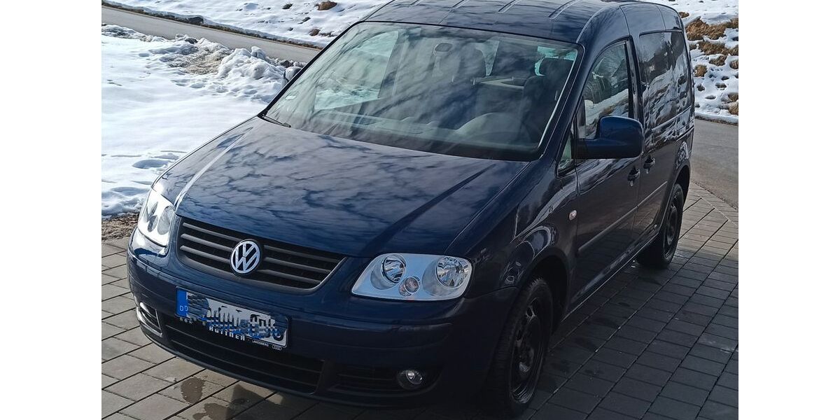VW Caddy 240.000 km 3.400 &euro; Waging 83329