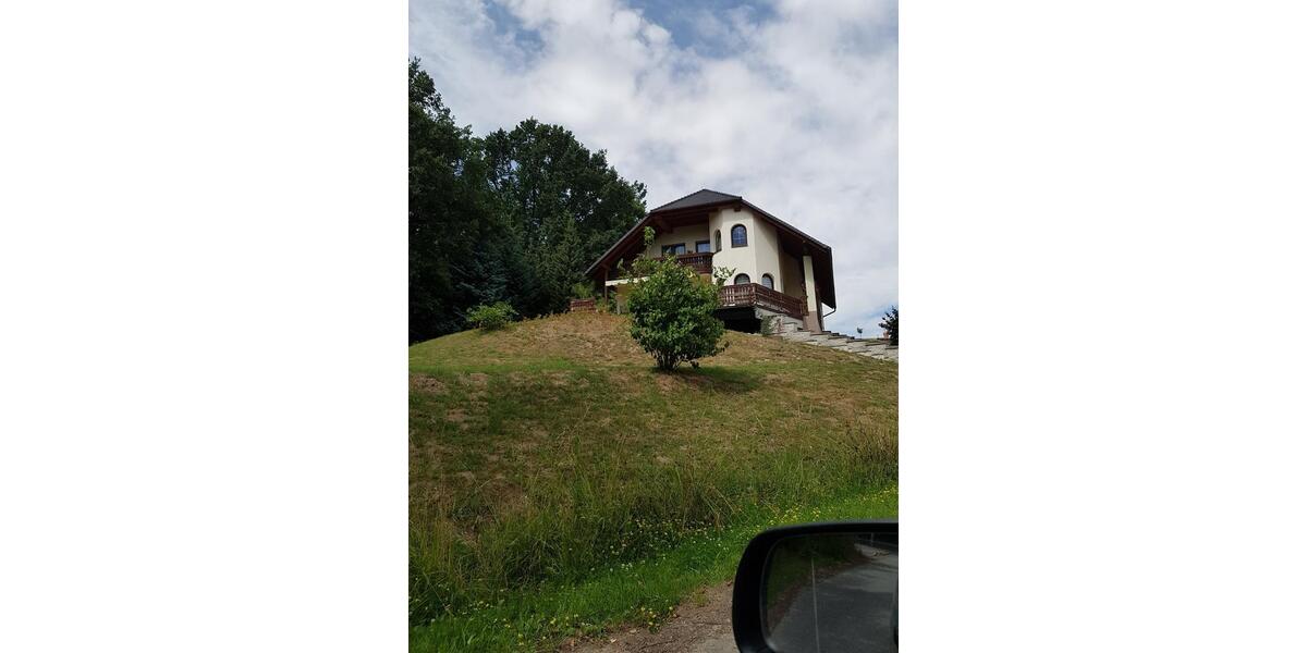 Einfamilienhaus Seifhennersdorf - 6 Zimmer, 215 m&sup2;, 1.600&euro; | Angebot:24668970