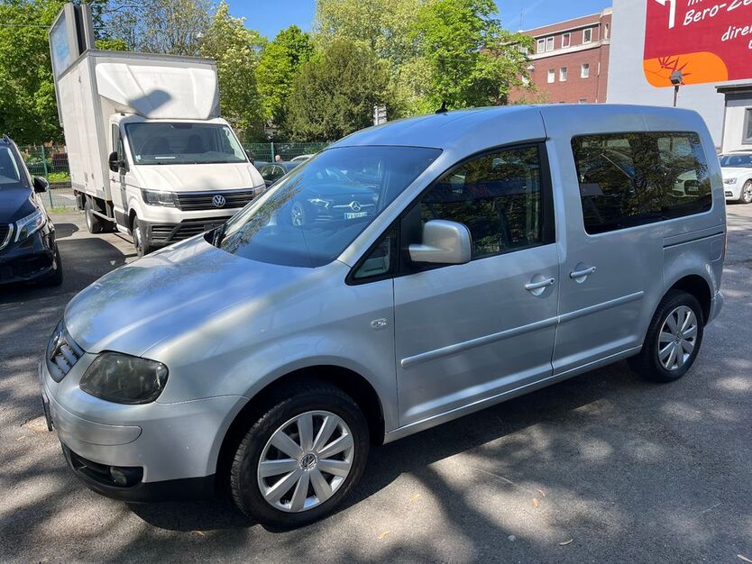 VW Caddy 178.690 km 4.500 € Oberhausen 46045