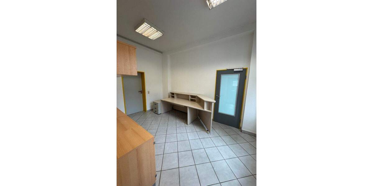 Gewerbeobjekt Zwickau Pölbitz - 244&euro; | Angebot:25067612