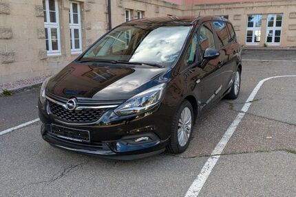 Opel Zafira Tourer 88.300 km 14.500 € Furtwangen 78120