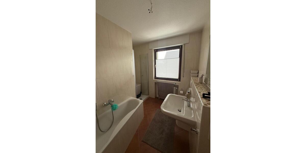 Etagenwohnung Augustdorf - 4 Zimmer, 105 m&sup2;, 1.000&euro; | Angebot:26414685