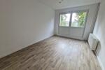 4-Zimmer-Wohnung im 2. Obergeschoss nach Renovierung zu vermieten zimmer