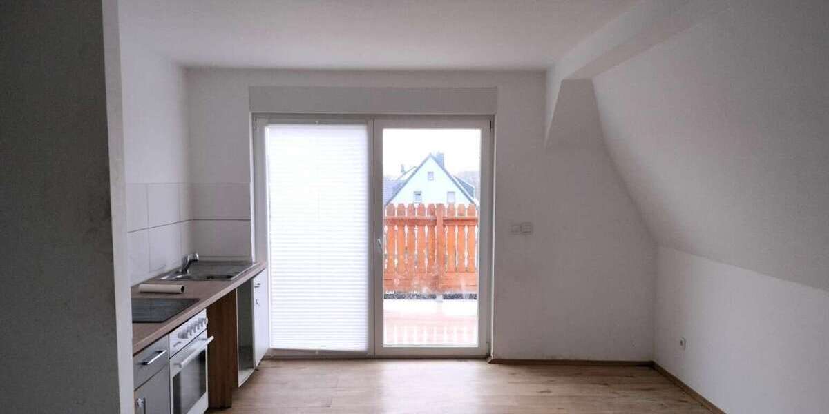 3,5-Zimmer-Dachgeschosswohnung in HammHerringen – Vermietet und top-modernisiert 3.5 zimmer