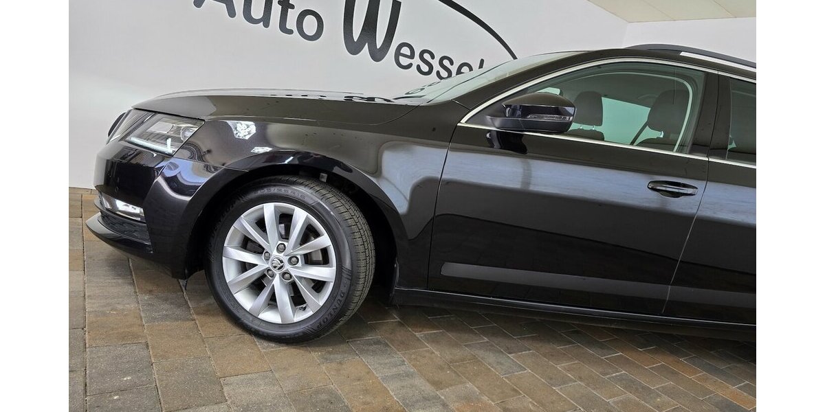 Skoda Octavia Amb. DSG LED ACC AHK Navi Klima Kamera 94.800 km 18.450 &euro; Garrel 49681