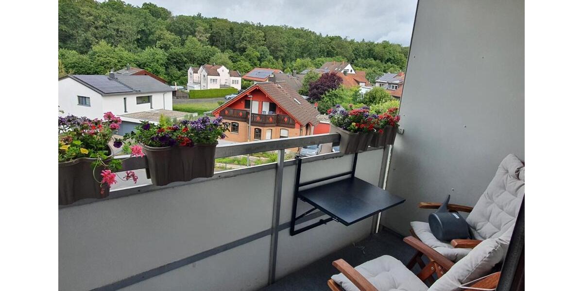 Etagenwohnung Höchberg - 3 Zimmer, 89 m&sup2;, 1.280&euro; | Angebot:26123357