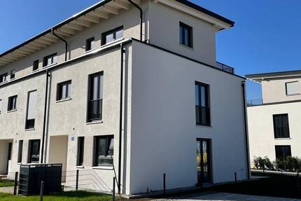 Haus Poing - 5 Zimmer, 1.225.000&euro; | Angebot:24683042