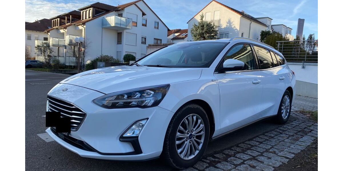 Ford Focus 49.300 km 15.700 &euro; Marbach am Neckar 71672