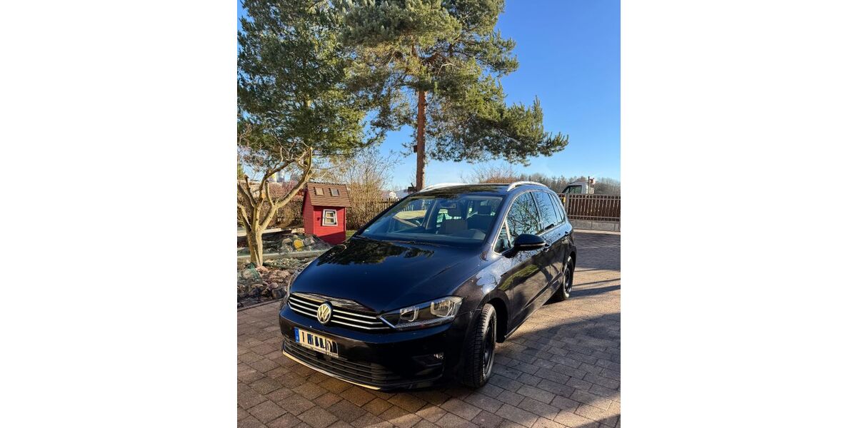 VW Golf Sportsvan 107.500 km 9.999 &euro; Auma-Weidatal 07955