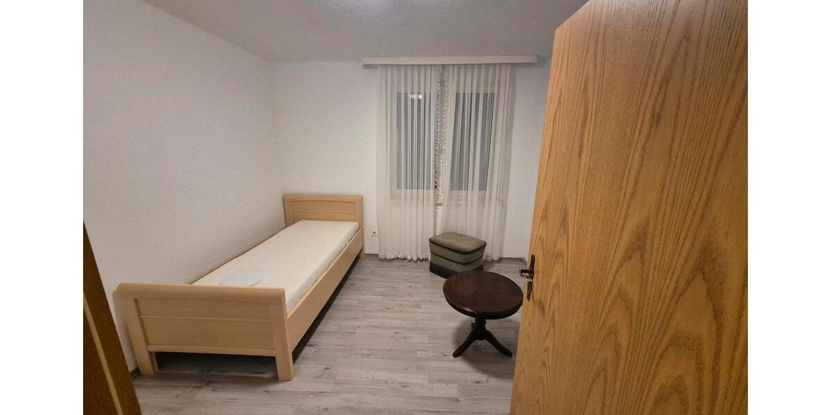 Einfamilienhaus Stolzenau - 6 Zimmer, 250 m&sup2;, 1.400&euro; | Angebot:26592257