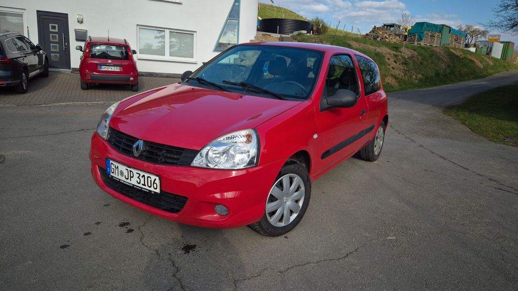 Renault Clio 127.970 km 2.450 &euro; Nümbrecht 51588