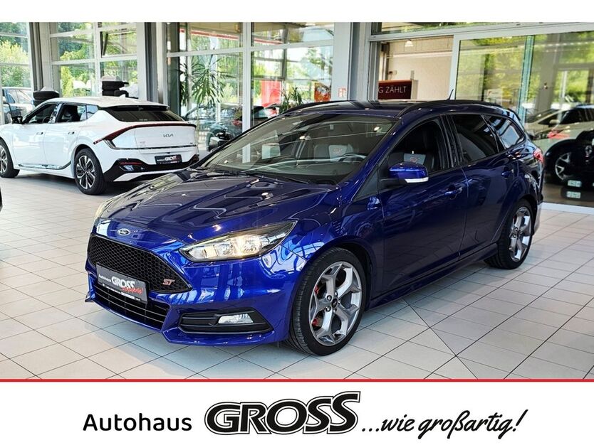 Ford Focus 125.000 km 17.995 € Amberg 92224