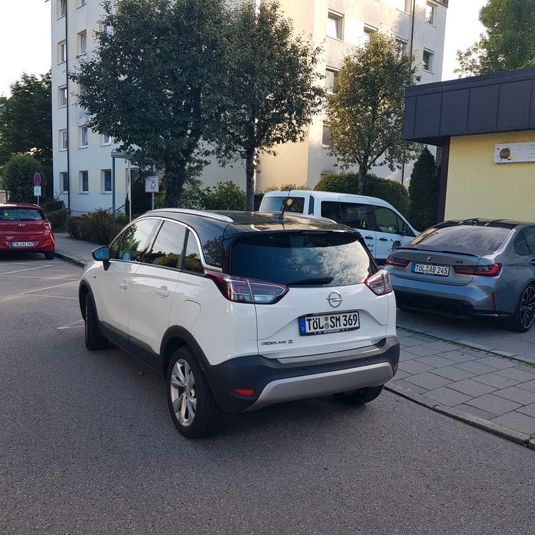 Opel Crossland (X) 72.000 km 10.000 € Wolfratshausen 82515
