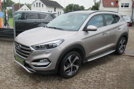 Hyundai TUCSON 178.000 km 11.250 &euro; Nordenham 26954