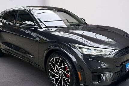 Ford Mustang Mach-E 33.545 km 44.990 &euro; Husum 25813