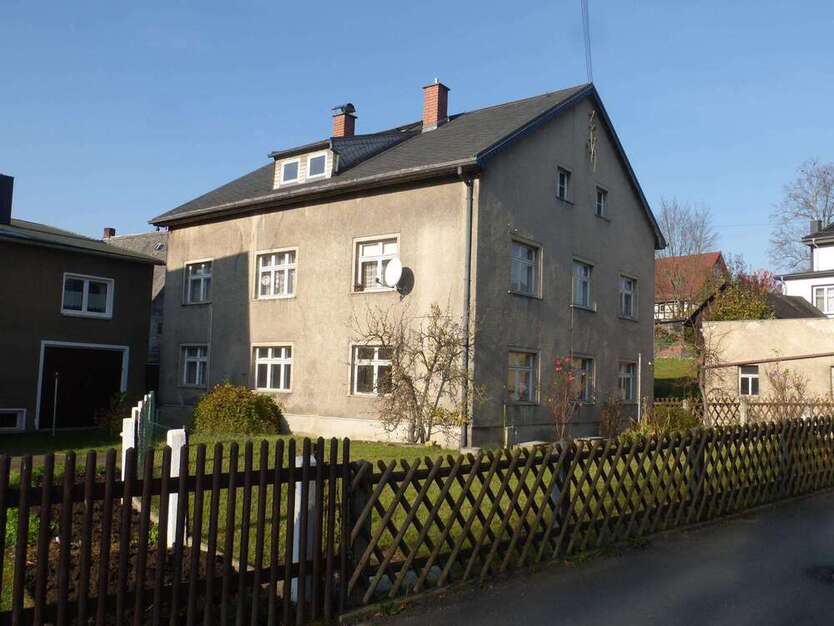 Haus zum Kaufen in Oberlungwitz 110.000 € 175 m²