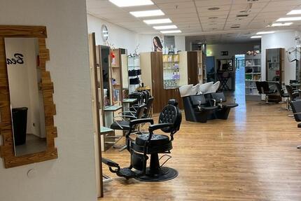 Voll ausgestatteter Friseursalon im Ertl-Zentrum Hallstadt zu vermieten! zimmer