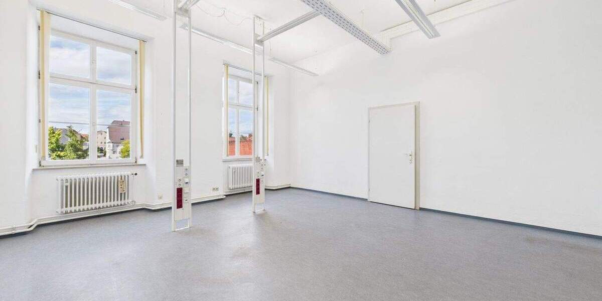 Gewerbeobjekt Ebersberg - 7 Zimmer, 2.200&euro; | Angebot:23034243