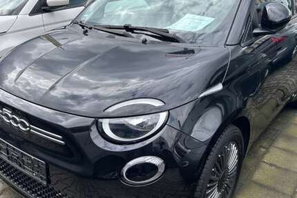 Fiat 500e 24.313 km 20.880 &euro; Köln 51149